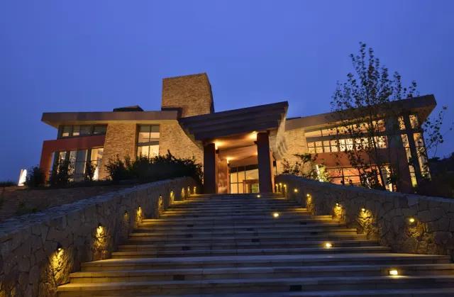 北戴河松石高尔夫球会