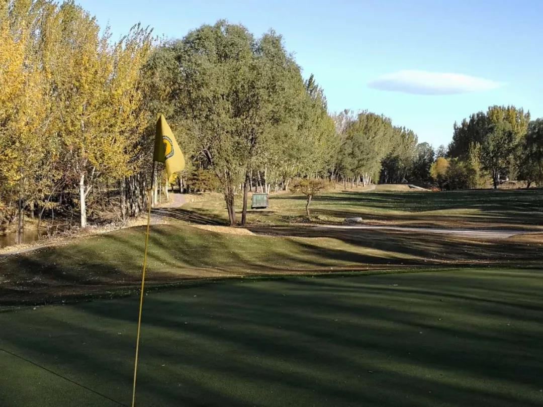 黄港国际高尔夫球会