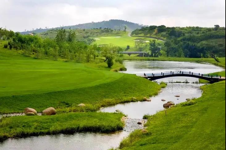 山东烟台高尔夫3天2晚3球任选套票