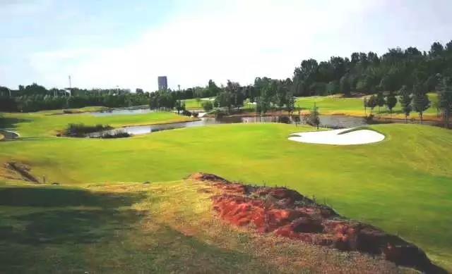 兴茂南山高尔夫球会