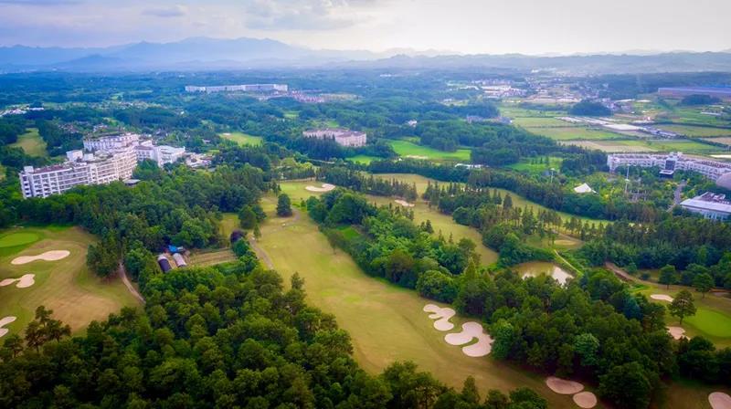黄山松柏高尔夫球会