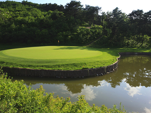 铁岭龙山高尔夫球会