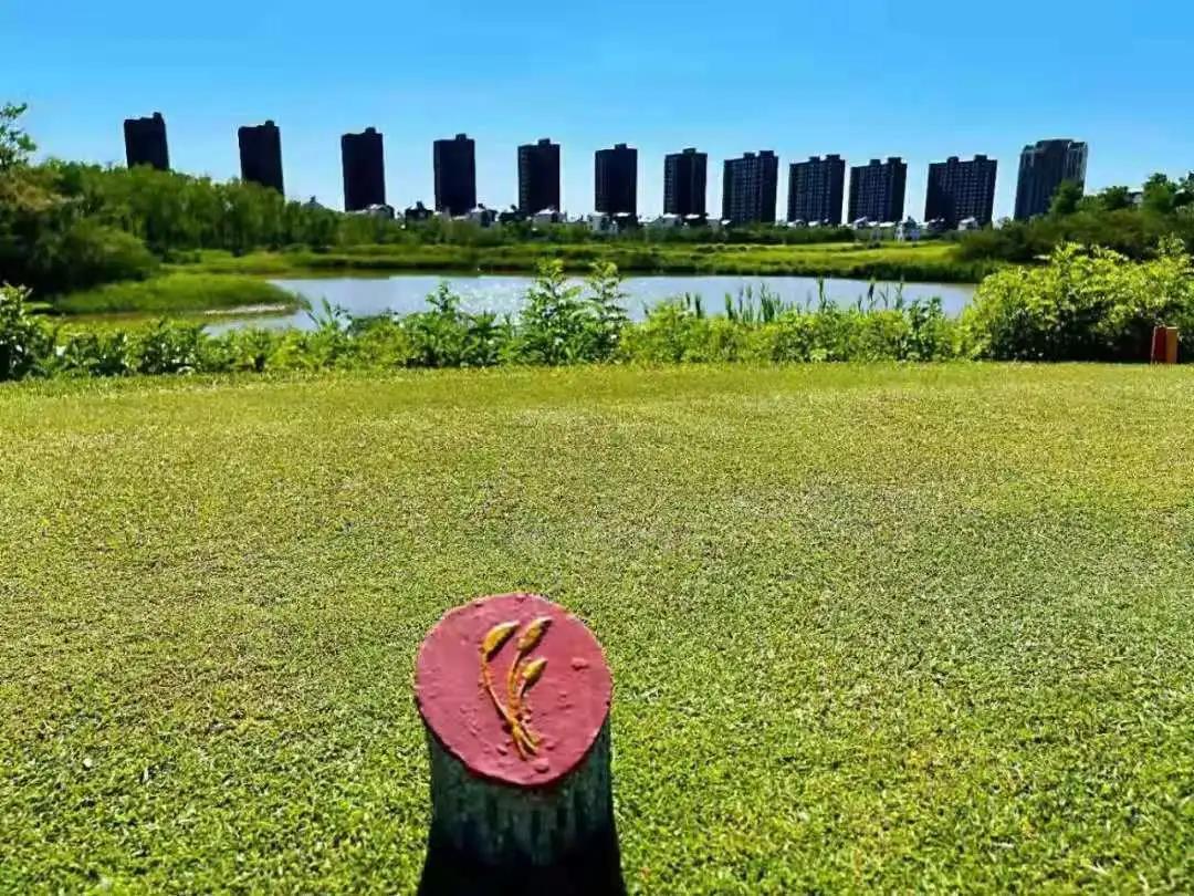 松江团湖泊高尔夫球会
