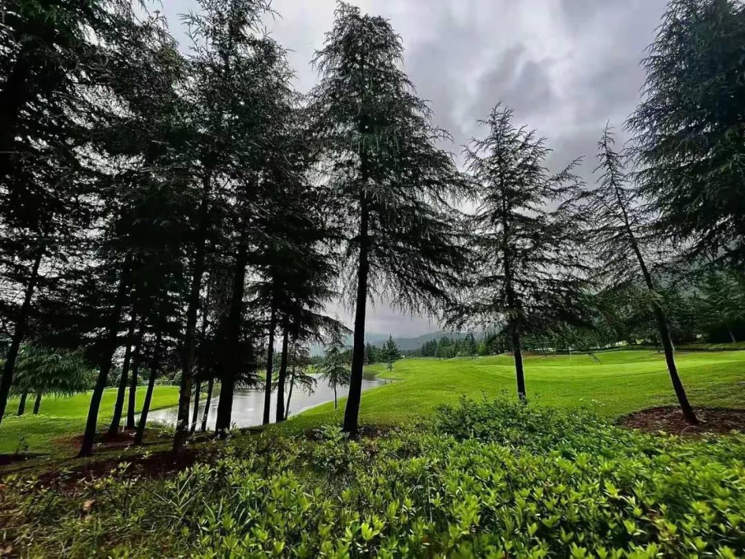 秦岭国际高尔夫球会
