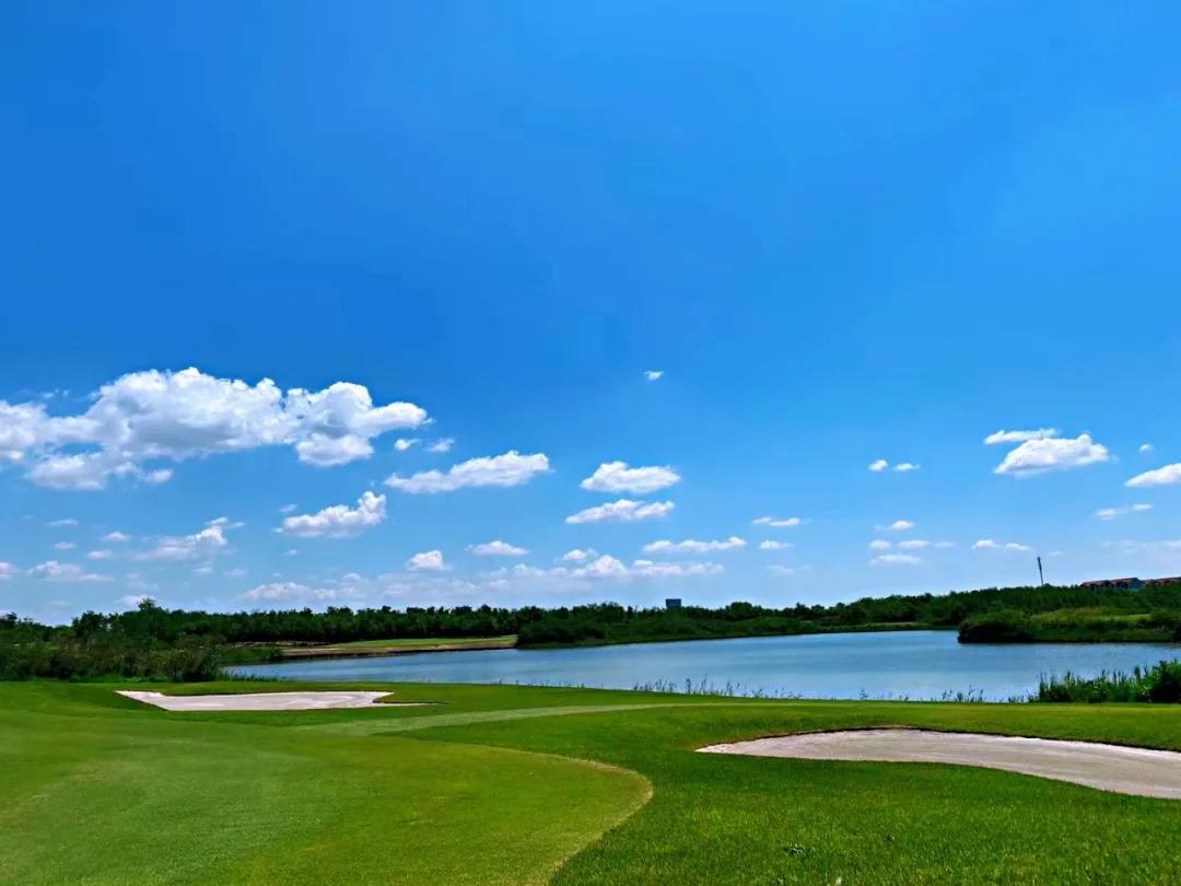 松江团湖泊高尔夫球会