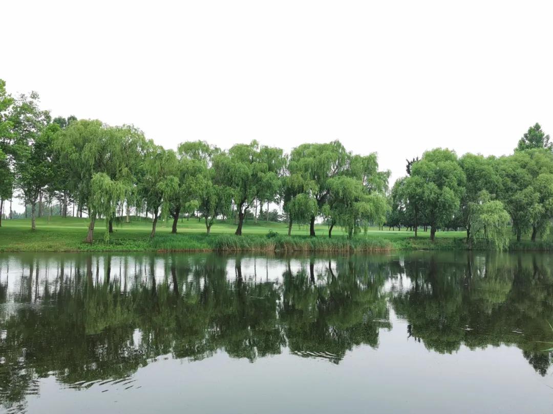 青岛华山高尔夫球会