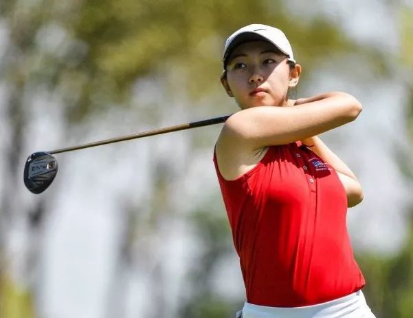  在耶鲁大学高尔夫校队打球是怎样的体验？