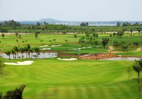 美兰高尔夫球会