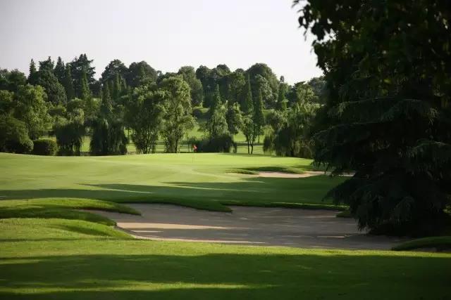 四川国际高尔夫球会