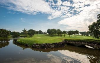 【新山+迪沙鲁】：森林传奇-经典场+传奇场+达泰埃尔斯-海洋场+山谷场5天4晚4球