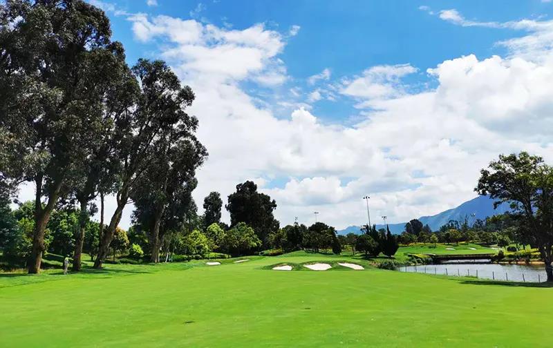 滇池高尔夫球会