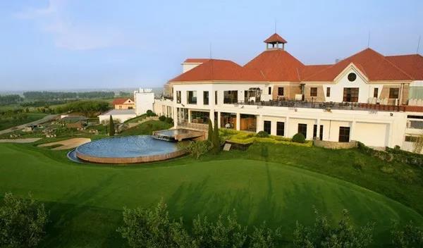 青岛华山高尔夫球会