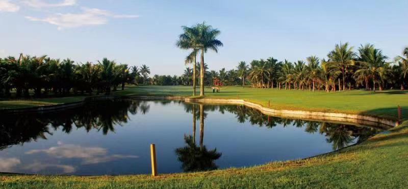 依必朗高尔夫球会