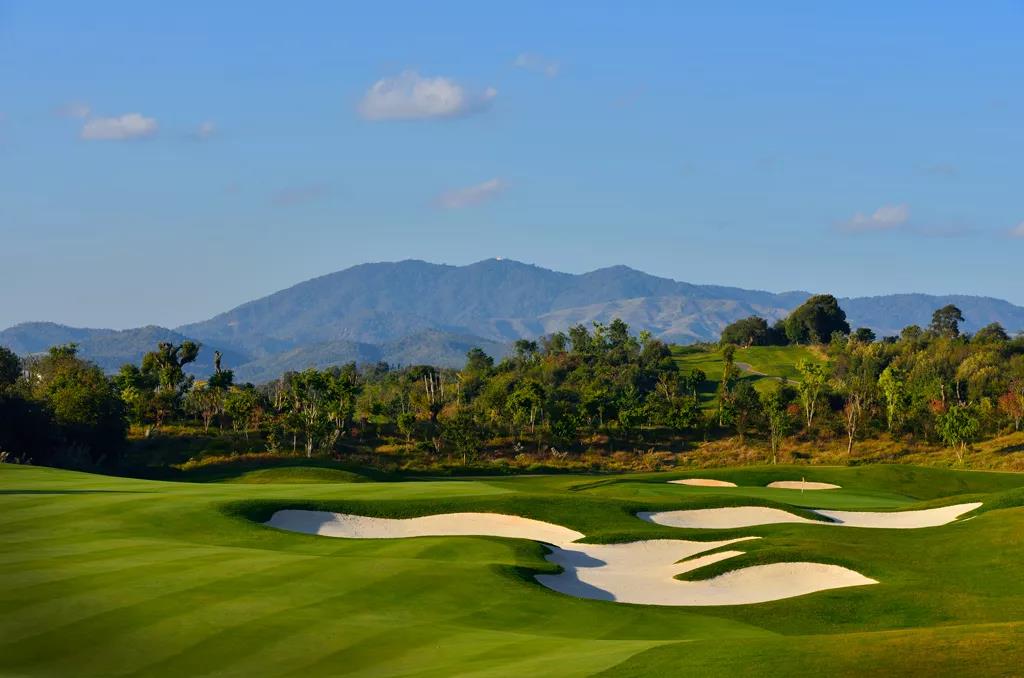 勐巴拉高尔夫球会