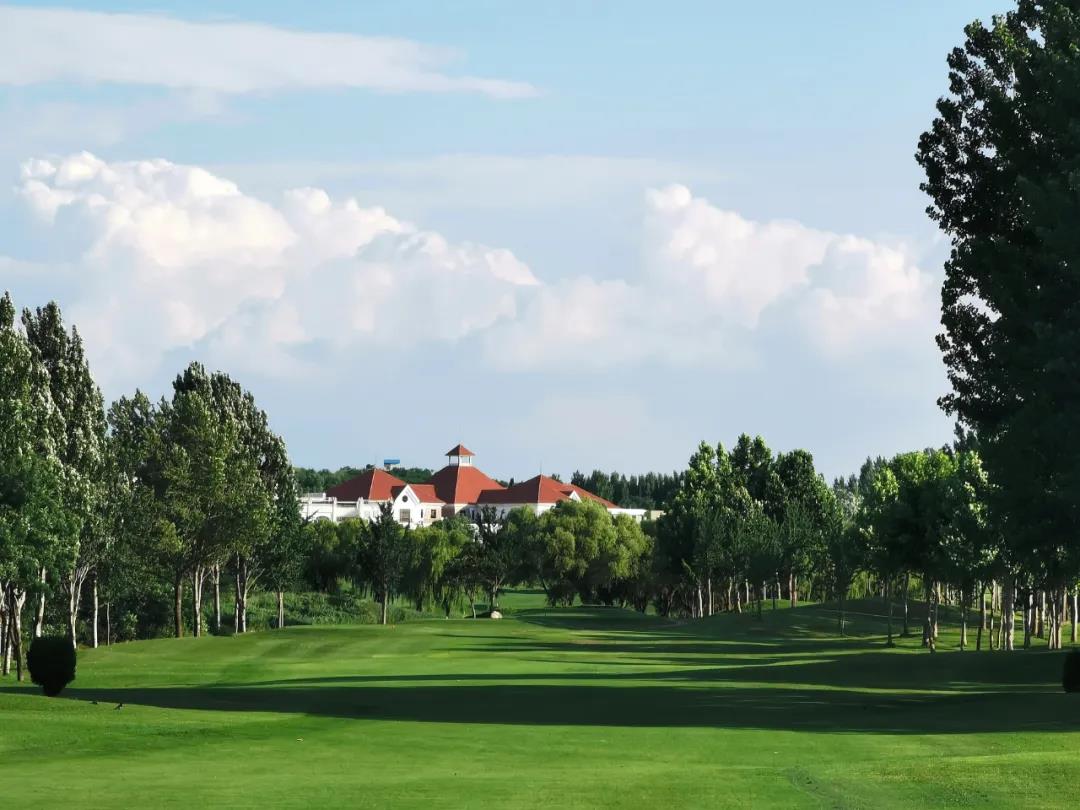 青岛华山高尔夫球会