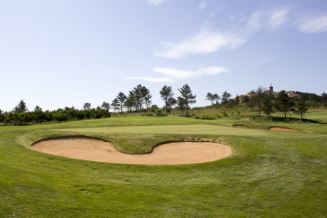 北戴河松石高尔夫球会
