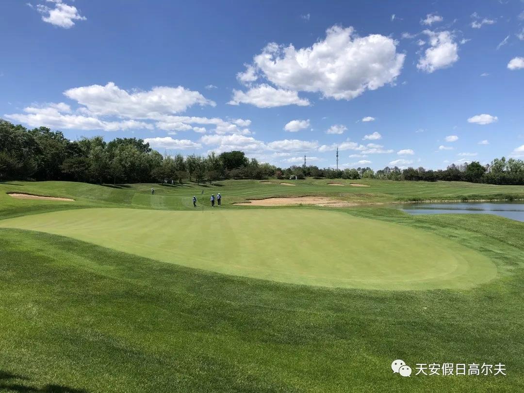 天安假日高尔夫球会