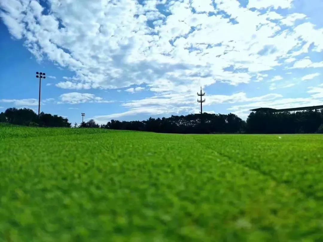 天安假日高尔夫球会