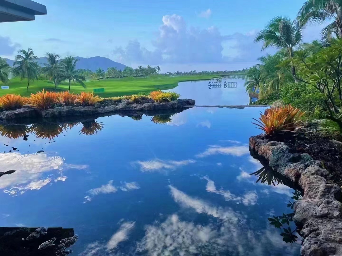 鉴湖蓝湾高尔夫球会