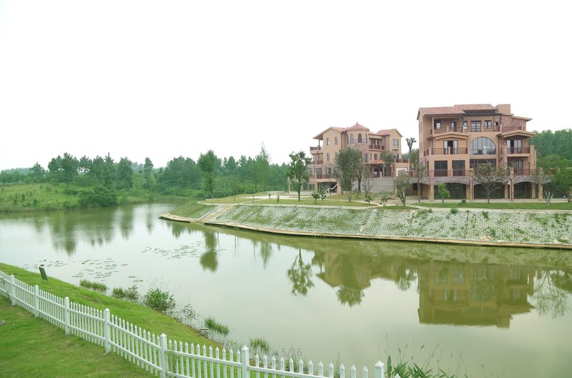 兴茂南山高尔夫球会