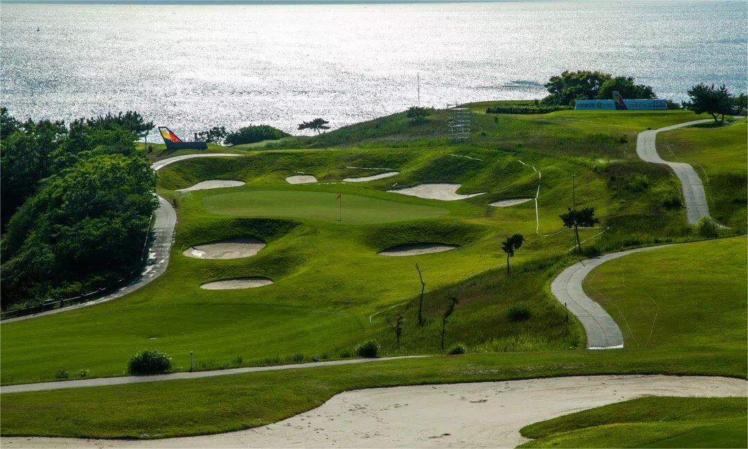 威海锦湖韩亚高尔夫球会