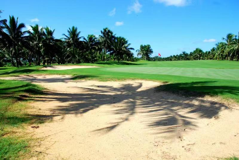 依必朗高尔夫球会