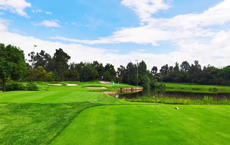 滇池高尔夫球会