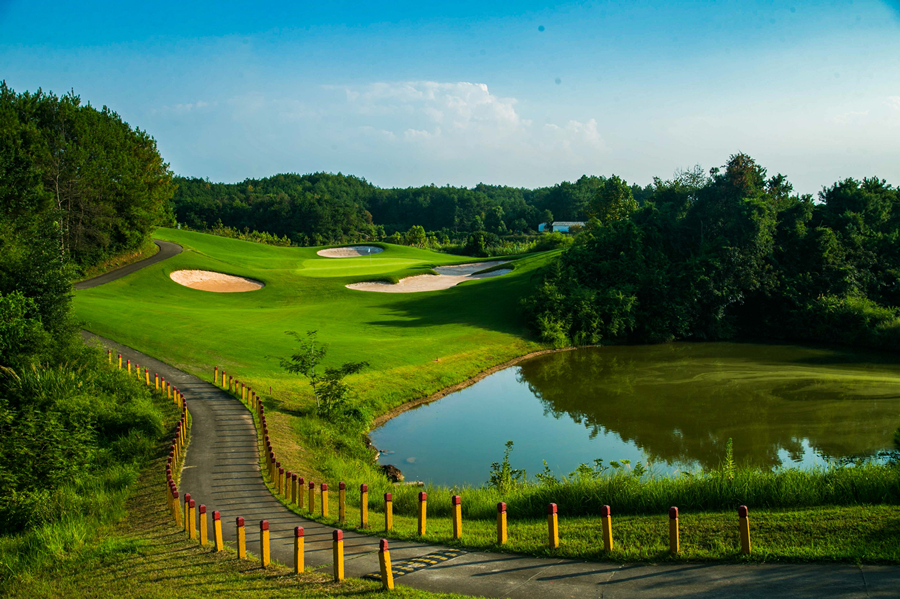 黄山松柏高尔夫球会