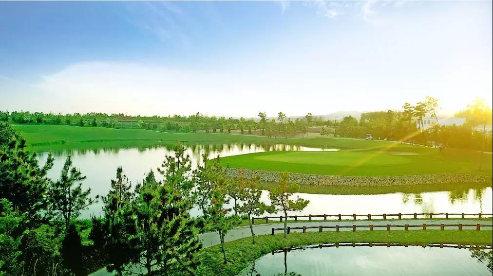 威高天安高尔夫球会