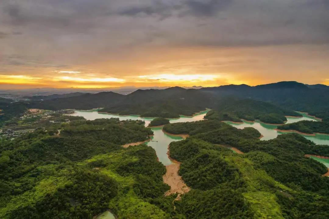 九龙湖高尔夫球会