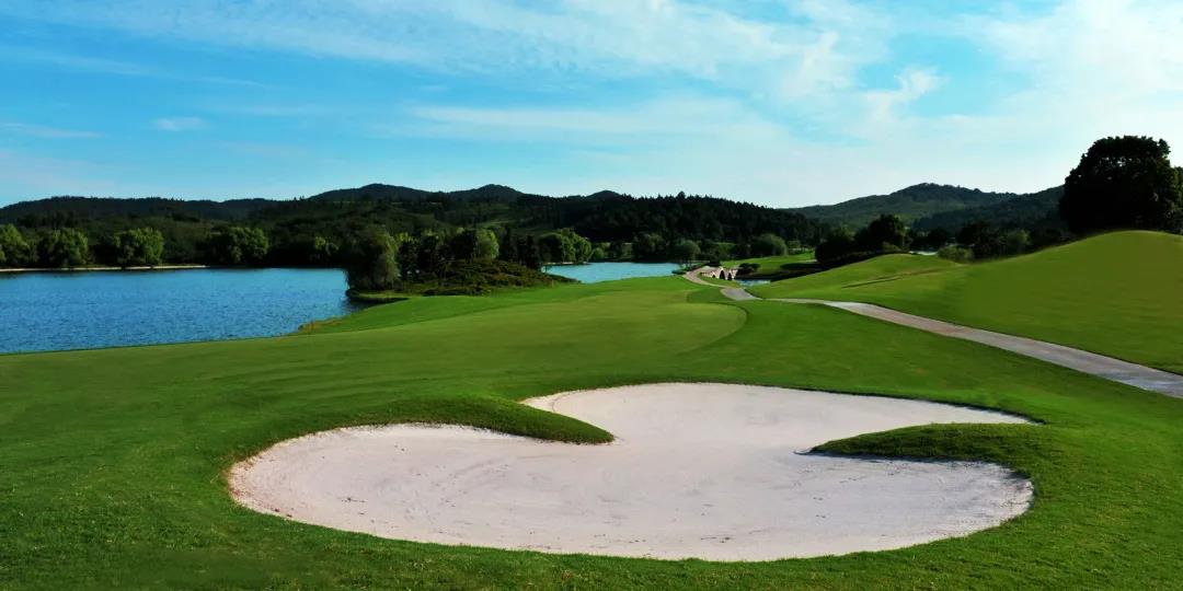 南京银杏湖高尔夫1天1晚1球套餐