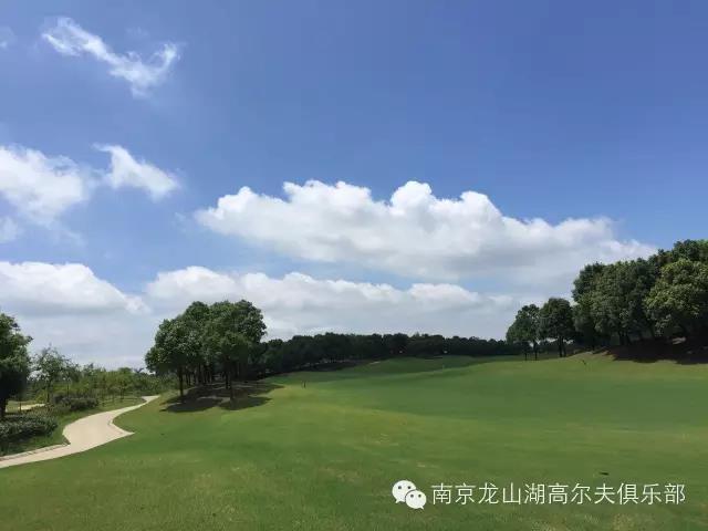 龙山湖高尔夫球会