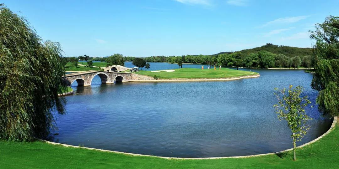 南京银杏湖高尔夫1天1晚1球套餐