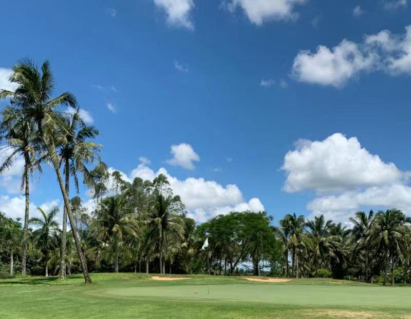 依必朗高尔夫球会