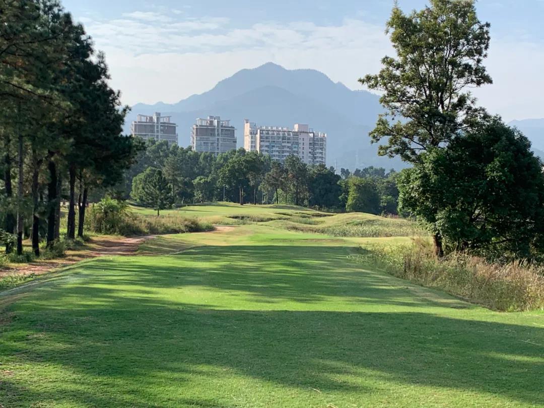 新东阳高尔夫球会