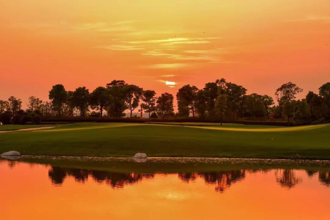 湖北飞鹭林高尔夫2天1晚2球套餐