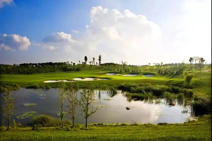 蓬莱君顶高尔夫球会