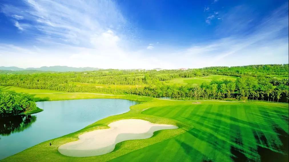 威高天安高尔夫球会