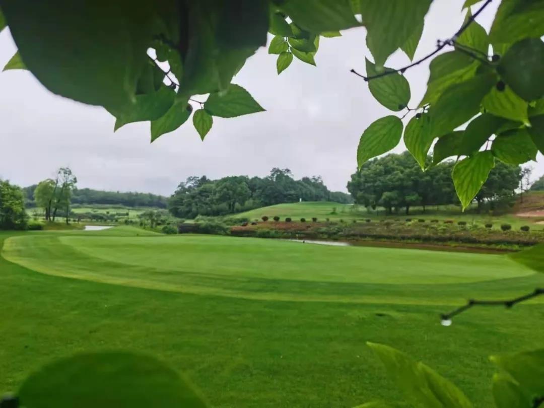 庐山国际高尔夫球会